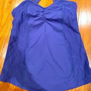 Purple Tonic active tank sweethesrt neckline  XS purple